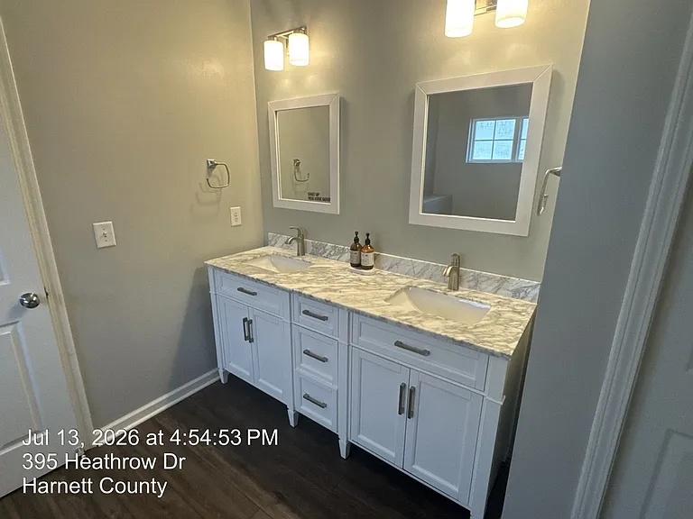 395 Heathrow Dr — Photo 28