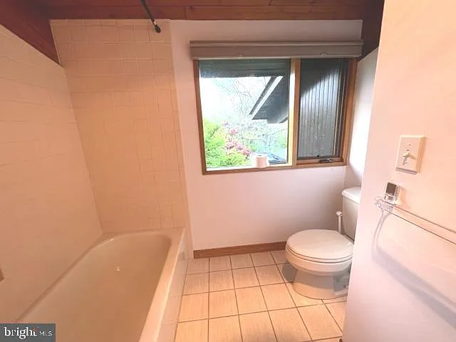 1538 Trough Rd — Photo 31