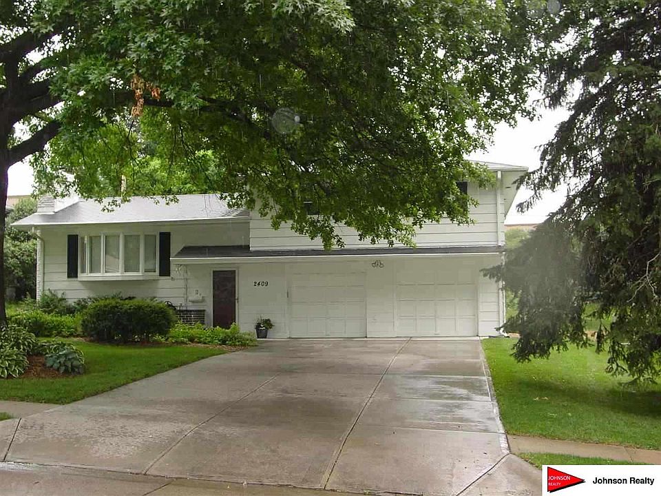 1st image of 2409 S 113th St