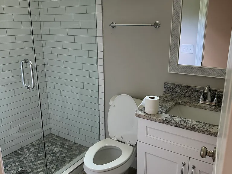 106 Lyndee Ln — Photo 11