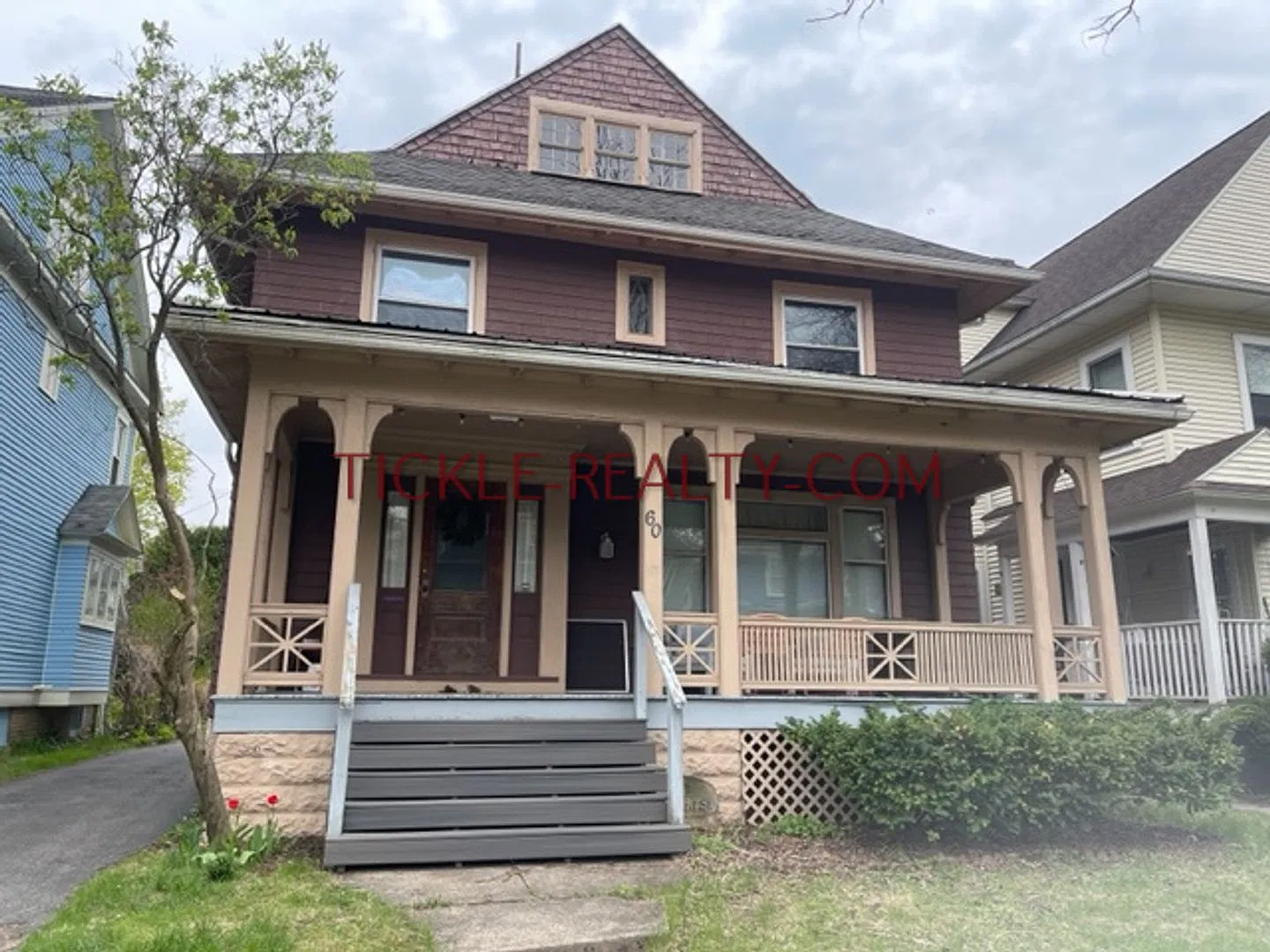 Upper Monroe Neighborhood — Photo 2