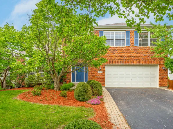 913 Rivers Edge Dr, Minooka, IL 60447