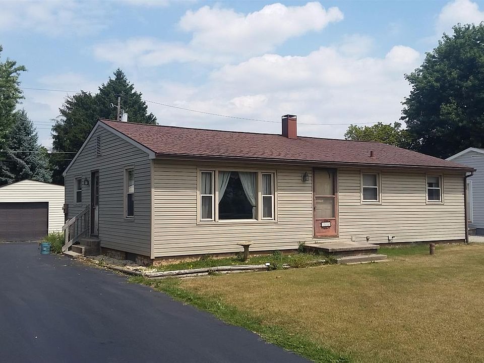 1st image of 160 Cherry St