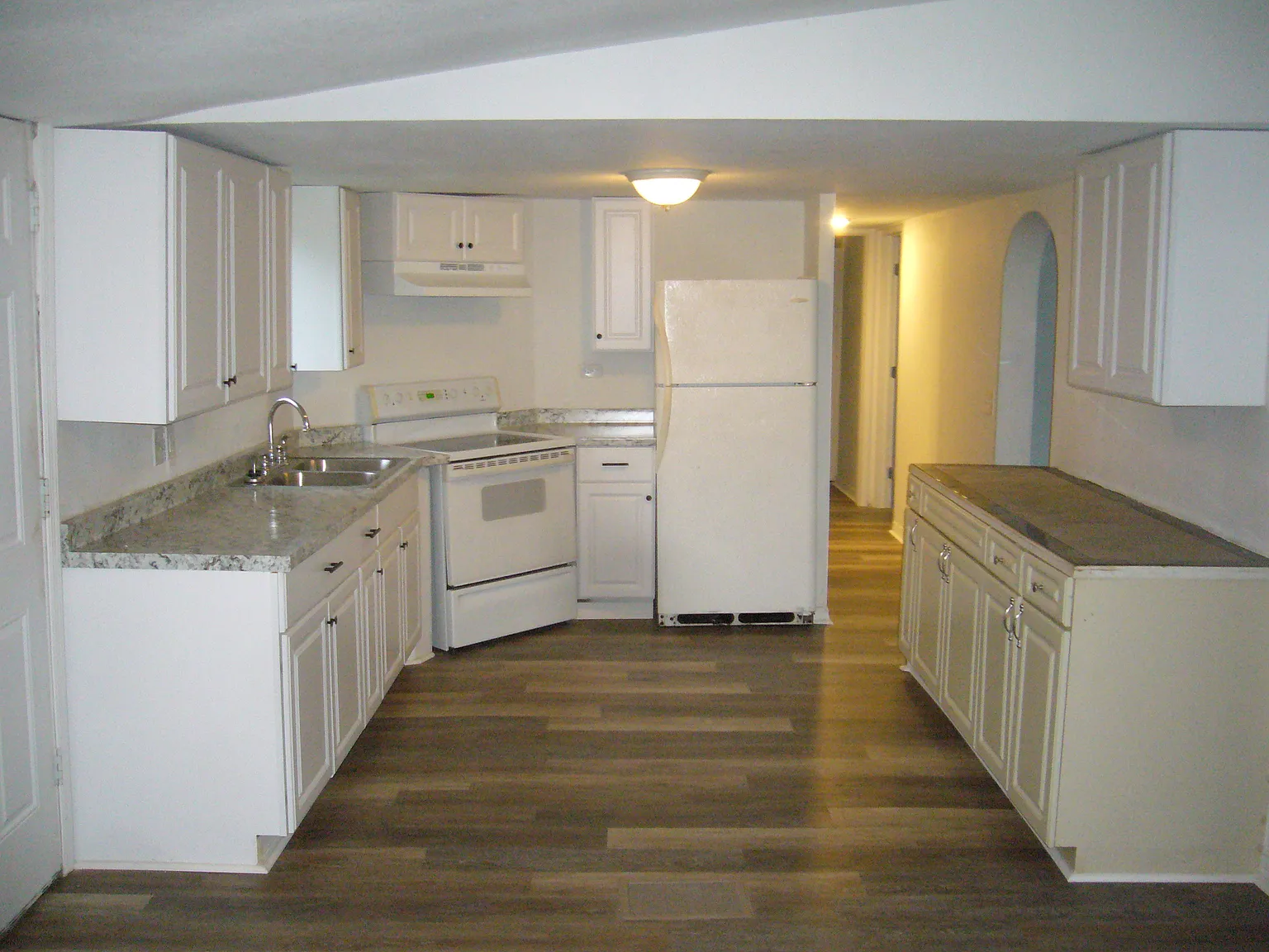 3 bed, 1288 sqft, $1,750 — Photo 3