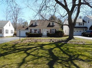 58 Crestfield Dr, Rochester, NY 14617