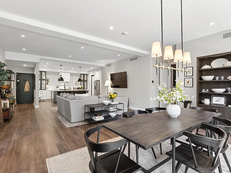 252 W 30th St #2B — Photo 4
