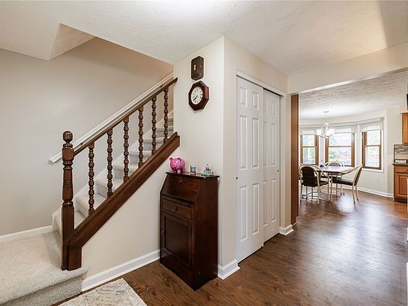 4th image of 65 Olde Tavern Cir