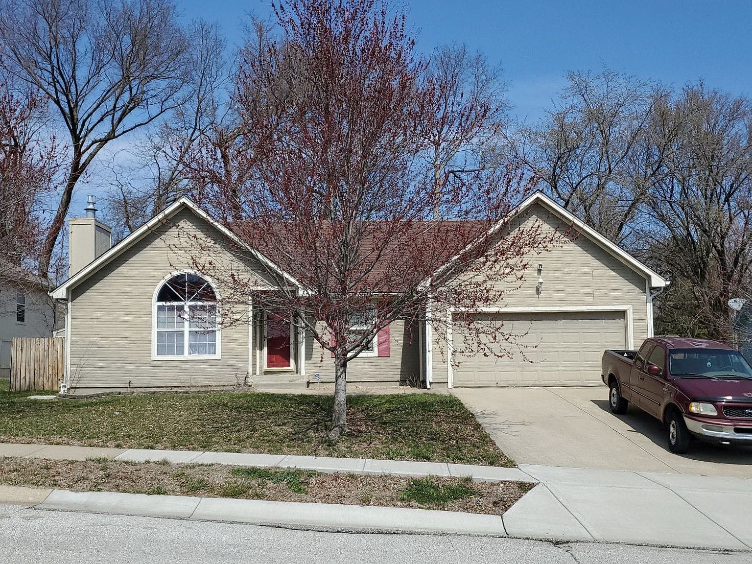 2006 E 59th Ter, Kansas City, MO 64130 Zillow
