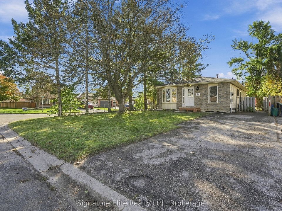 1st image of 44 Bronte Cres