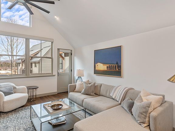 2nd image of 240 Mahoney Dr #10