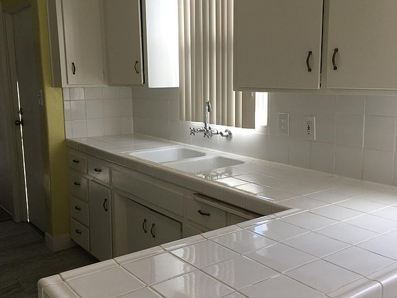 4th image of 148 J St