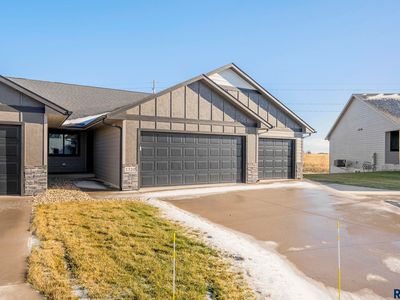 1320 N Kenley Pl, Tea, SD, 57064