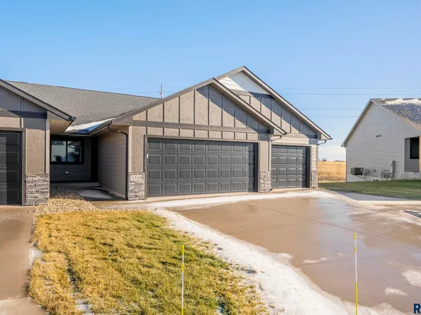 1320 N Kenley Pl, Tea, SD 57064