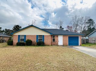826 Kiln Ln, Hinesville, GA 31313