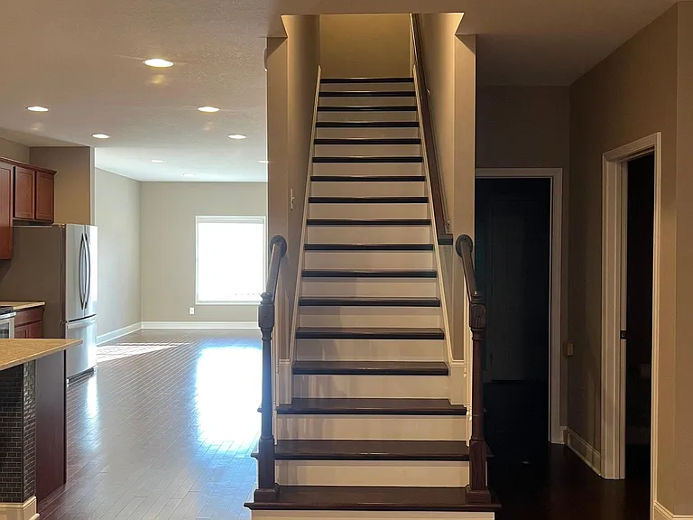 1616 Silver Spur Ln — Photo 7