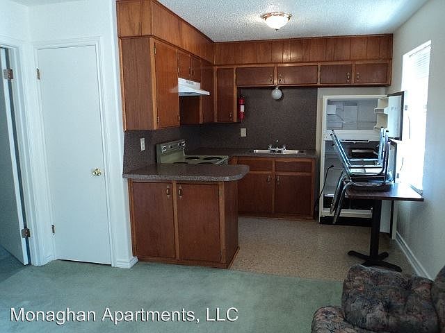 1st image of 1906 N Park St APT 11