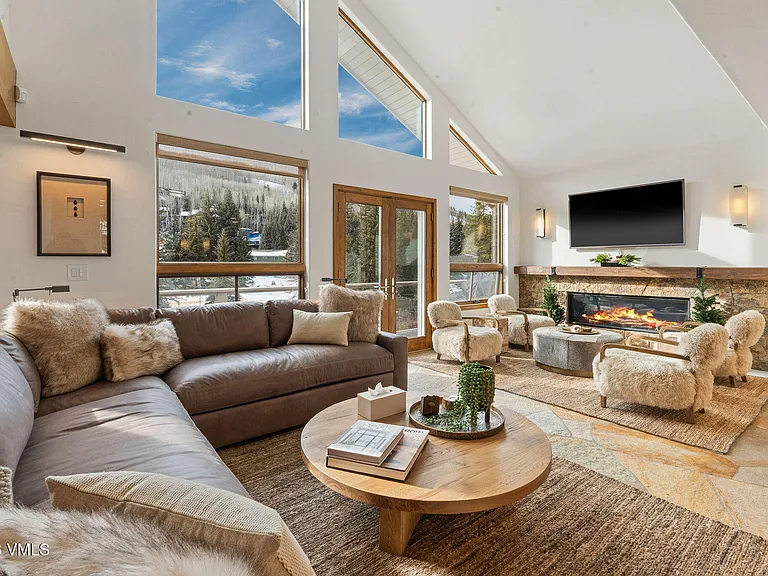 132 W Meadow Dr — Photo 16