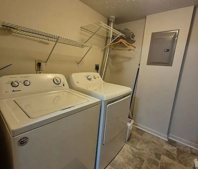 412 Marian Ln #8 — Photo 14