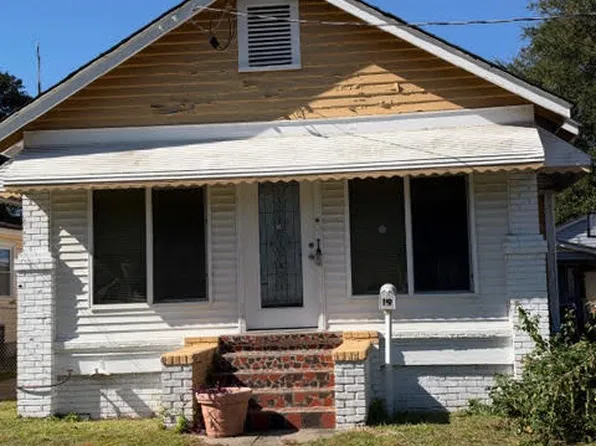 19 Laurel Ave, Charleston, SC 29403