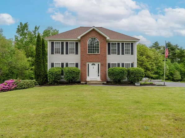 5 Saw Hill Road, Hooksett, NH 03106