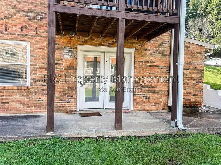 924 Chadwick Dr #3 — Photo 1