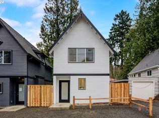 5025 SW Maplewood Rd #B, Portland, OR 97219