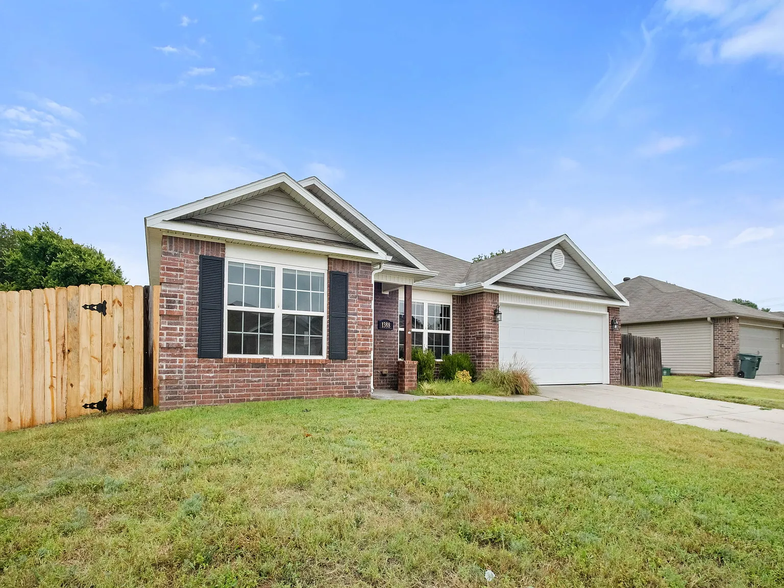 4 bed, 1479 sqft, $1,800 — Photo 3