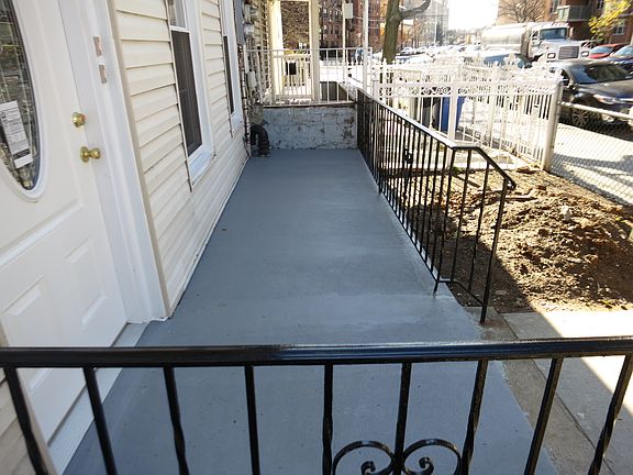 3rd image of 3524 Barnes Ave APT 3