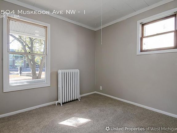 5th image of 1504 Muskegon Ave NW #1