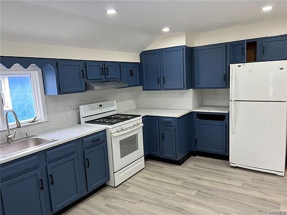 5th image of 276 Callodine Ave Floor 2