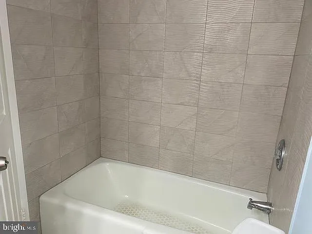 2300 Pimmit Dr #204 — Photo 21
