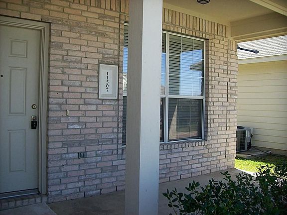 2nd image of 11507 Stonepine Meadow Ct