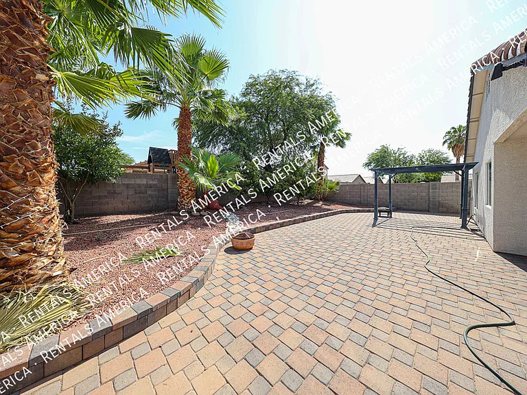 15428 W Mauna Loa Ln — Photo 38