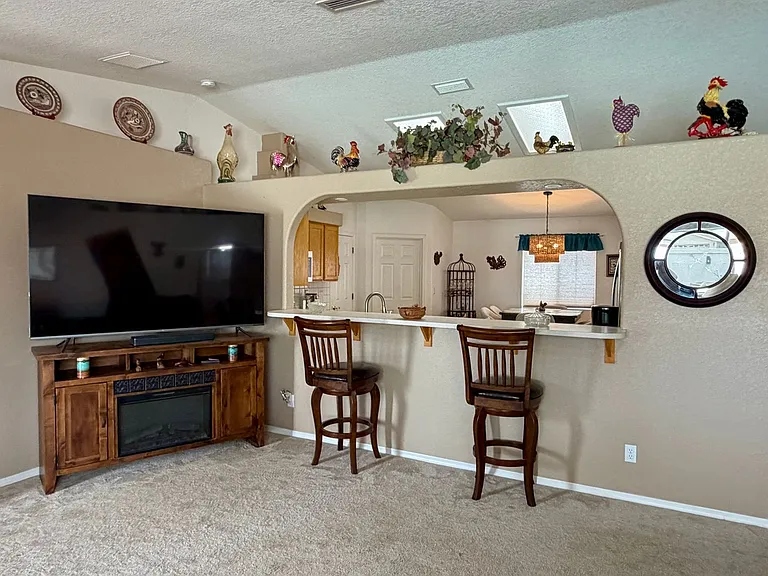 2199 Wallapai Dr — Photo 10