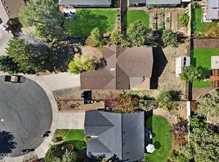 2052 NE Red Rock Ln, Bend, OR 97701