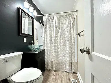 1208 Stewart Dr — Photo 22