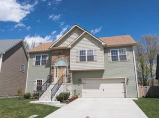 652 Fox Hound Dr, Clarksville, TN 37040