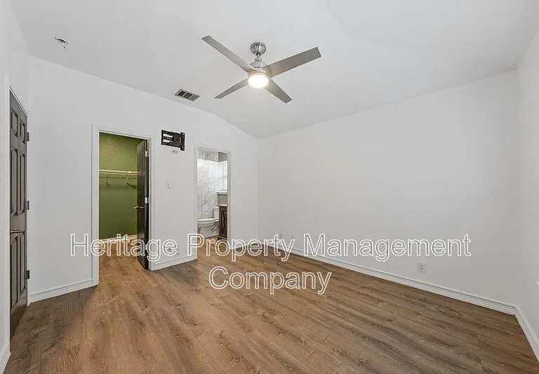 719 Eagle Trl — Photo 16