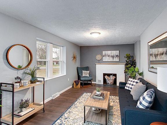 2nd image of 4731 Sunnyside Dr