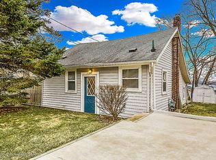 15598 Park Lake Rd, East Lansing, MI 48823