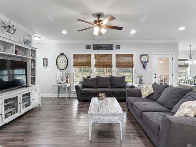 44067 Lebeau Rd, Saint Amant, LA, 70774