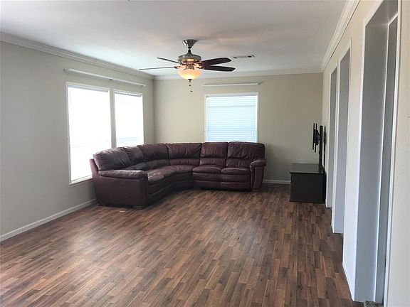 2nd image of 817 Johnson Crawford Cir W