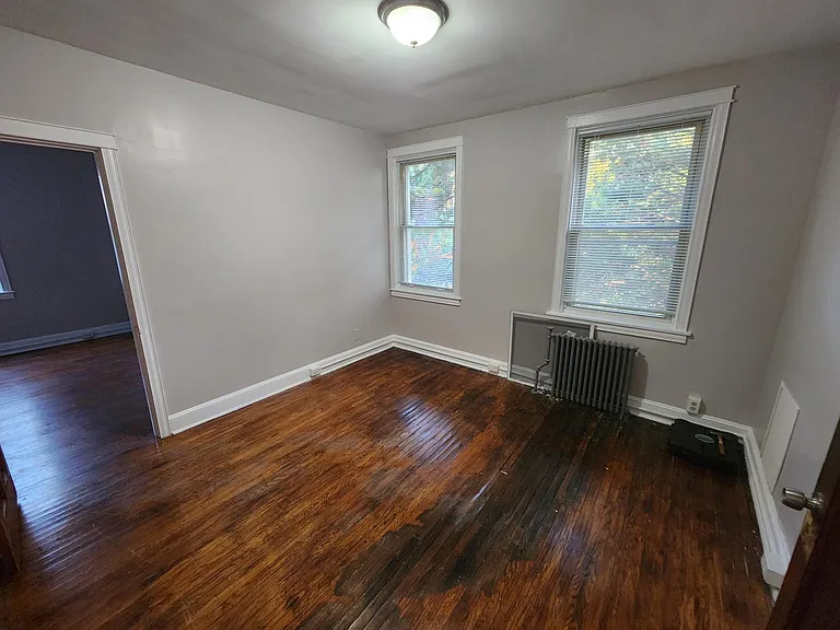 301 Folcroft St #2 — Photo 8