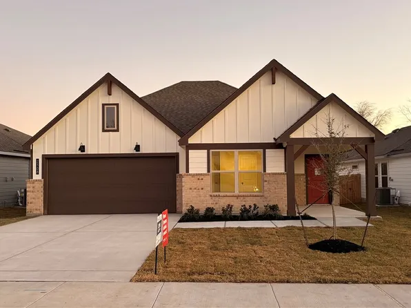 2308 White Wing, Navasota, TX 77868