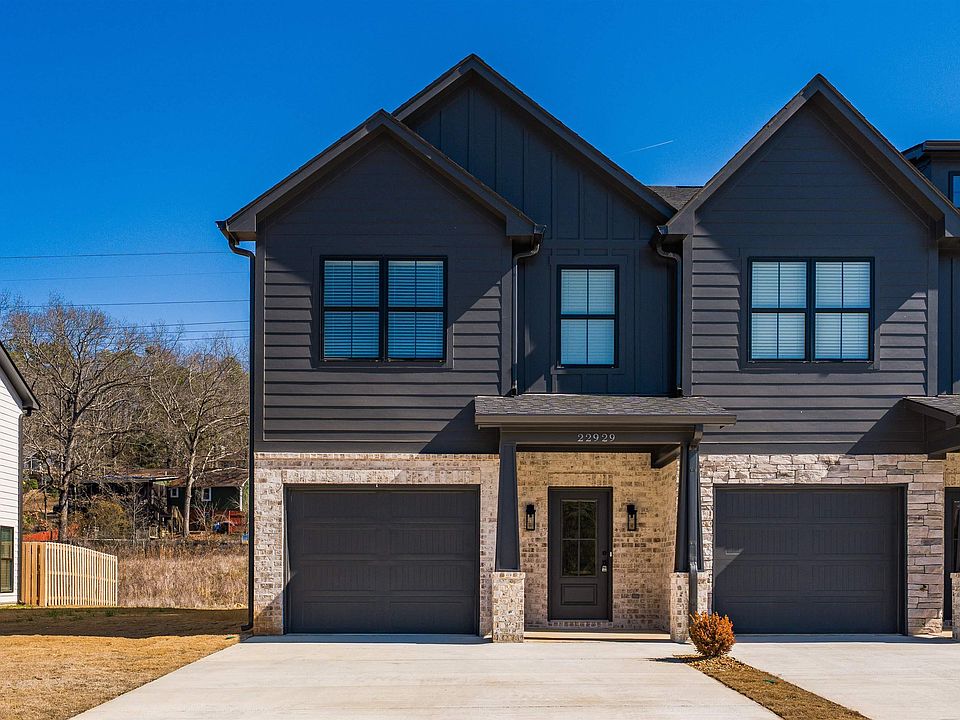 1st image of 22929 Village Pkwy #29