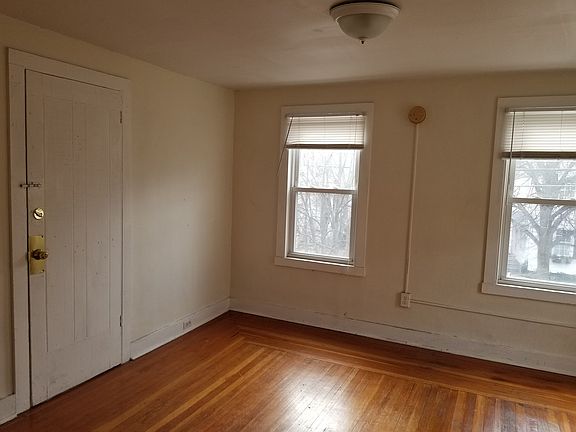 4th image of 175 Bradley St #179BRA01