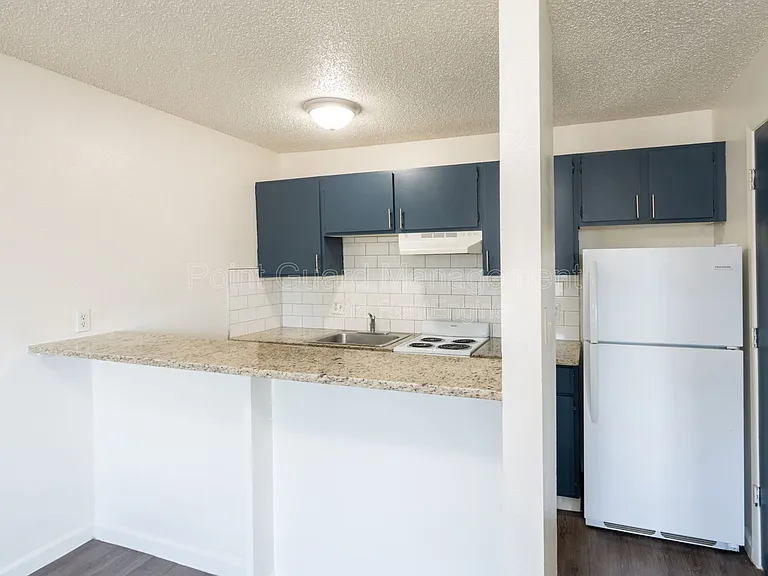 1226 S Longfellow St — Photo 7