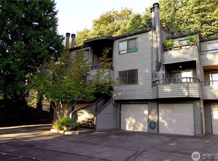 11634 NE 70th Pl APT A, Kirkland, WA 98033