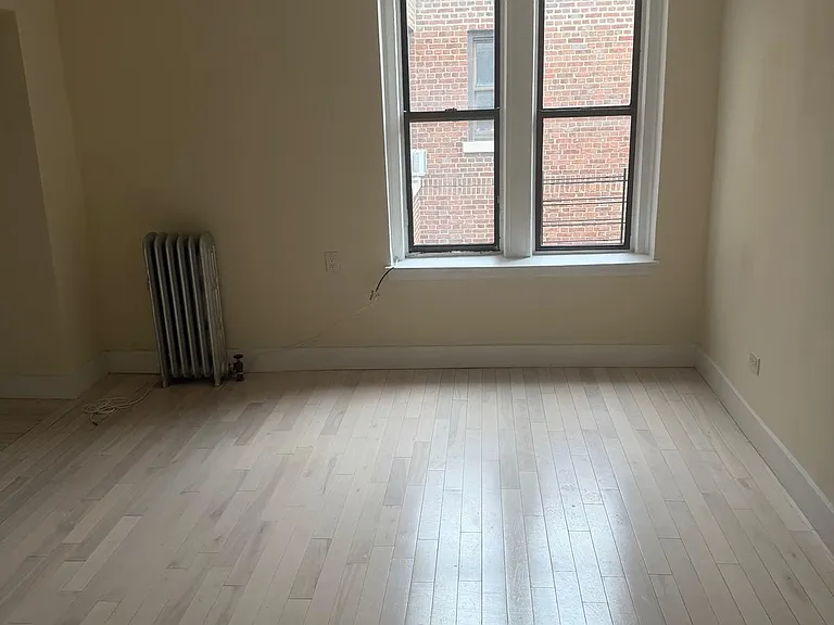 520 W 213th St #6H — Photo 5