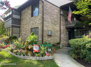 175 Amberly Dr UNIT A, Manalapan, NJ